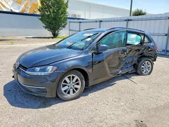 2018 Volkswagen Golf SportWagen 3VWD17AUXJM763440