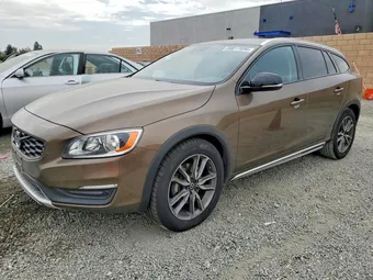 2018 Volvo V60 YV440MWK9J2058483