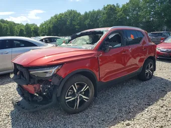 2023 Volvo XC40 YV4L12UV0P2946140