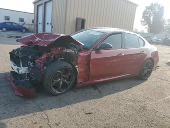 2018 Alfa Romeo ZARFAECN4J7598801
