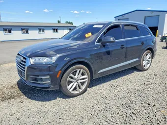 2017 Audi Q7 WA1VAAF78HD042461