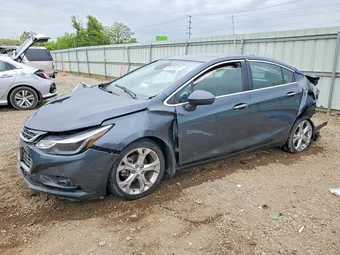 2018 Chevrolet Cruze 1G1BF5SM2J7107685