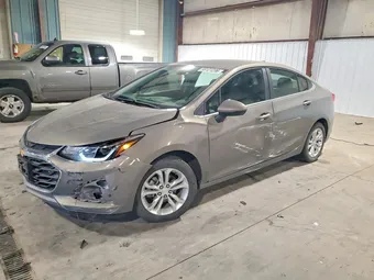 2019 Chevrolet Cruze 1G1BE5SM3K7103889
