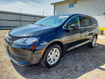 2022 Chrysler Voyager 2C4RC1CG3NR159833