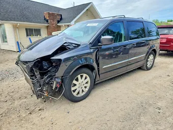 2016 Chrysler Town & Country 2C4RC1BG4GR113545