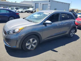 2018 Kia Niro KNDCB3LC4J5200821