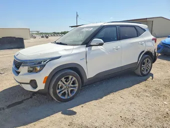 2021 Kia Seltos KNDEUCAA2M7158632