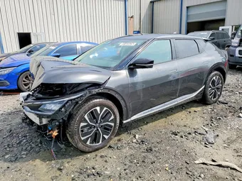 2023 Kia EV6 KNDC34LA2P5602735
