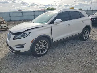 2019 Lincoln MKC 5LMCJ2C93KUL03908
