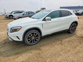 2017 Mercedes-Benz GLA-Class WDCTG4GB2HJ296937