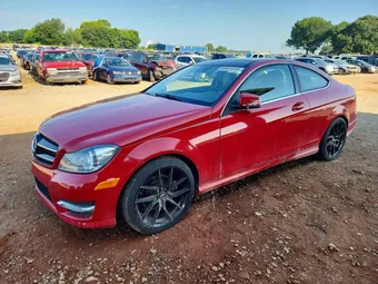 2015 Mercedes-Benz C-Class WDDGJ4HB9FG363945