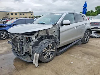 2021 Mitsubishi Outlander JA4ARUAU4MU033045