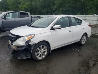 2015 Nissan Versa 3N1CN7AP0FL855752