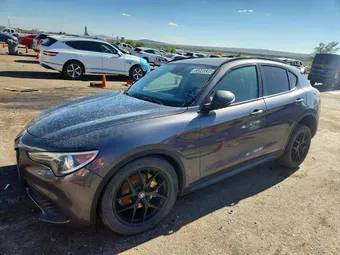 2019 Alfa Romeo ZASPAKAN4K7C49064