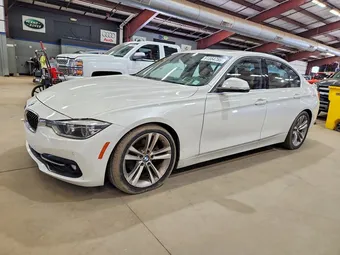 2017 BMW 3 Series WBA8B9G37HNU56381