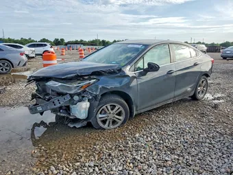 2018 Chevrolet Cruze 1G1BE5SM5J7128744