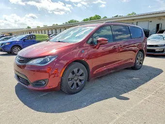 2019 Chrysler Pacifica 2C4RC1N73KR722422 Lot 55323196