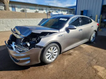 2018 Kia Optima 5XXGU4L30JG215202