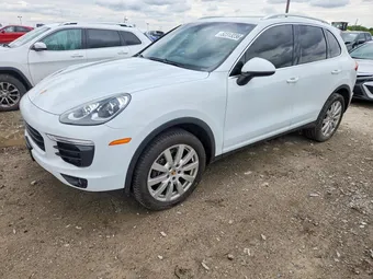 2016 Porsche Cayenne WP1AA2A2XGKA15132