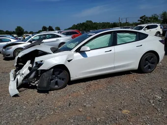 2022 Tesla Model 3 5YJ3E1EA8NF357084