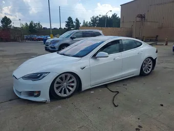 2019 Tesla Model S 5YJSA1E40KF330376 Lot 60760436
