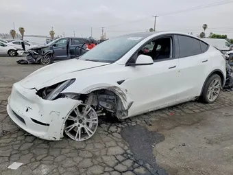 2020 Tesla Model Y 5YJYGDEE6LF052619 Lot 48153486
