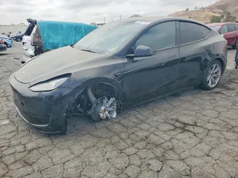 2022 Tesla Model Y 7SAYGDEE9NF432351