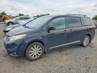 2017 Toyota Sienna 5TDDZ3DC7HS174282