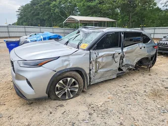 2021 Toyota Highlander 5TDGZRBH4MS546931
