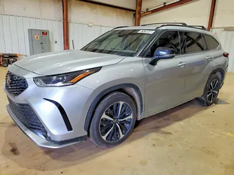 2021 Toyota Highlander 5TDJZRAH2MS059718