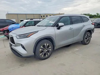 2022 Toyota Highlander 5TDGZRAH2NS098109 Lot 53302596