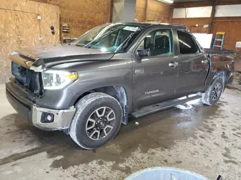 2018 Toyota Tundra 5TFHY5F18JX759528