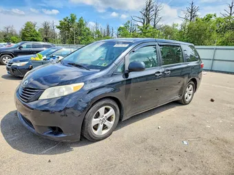 2017 Toyota Sienna 5TDZZ3DC7HS836738
