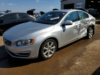 2016 Volvo S60 YV126MFK4G2413085