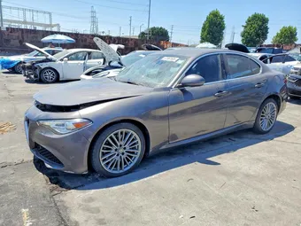 2017 Alfa Romeo ZARFAEEN6H7528692