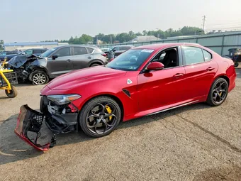 2018 Alfa Romeo ZARFAEAV9J7592849