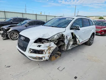 2015 Audi Q7 WA1DGAFE8FD030784