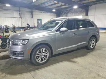 2018 Audi Q7 WA1LAAF72JD023711