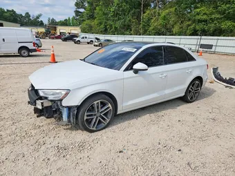 2018 Audi A3 WAUB8GFF0J1041100