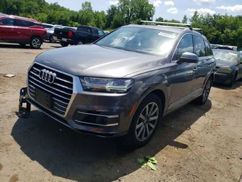 2019 Audi Q7 WA1VAAF78KD003182