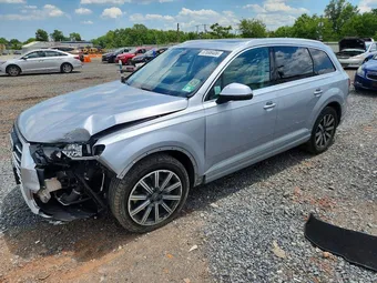 2018 Audi Q7 WA1AHAF78JD033789