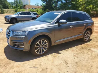 2019 Audi Q7 WA1LAAF74KD013733