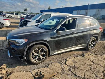 2019 BMW X1 WBXHT3C59K5L91497