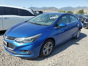 2018 Chevrolet Cruze 1G1BE5SM1J7133391