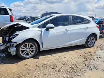 2019 Chevrolet Cruze 3G1BE6SM5KS601020