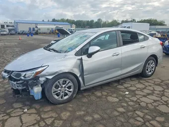 2019 Chevrolet Cruze 1G1BC5SM7K7102668