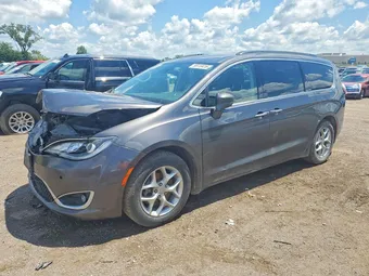 2019 Chrysler Pacifica 2C4RC1FGXKR561825 Lot 58110416