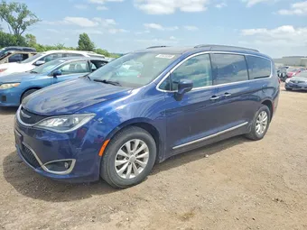 2017 Chrysler Pacifica 2C4RC1BG9HR512582 Lot 58929386