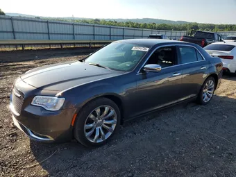 2019 Chrysler 300 2C3CCAEGXKH689645