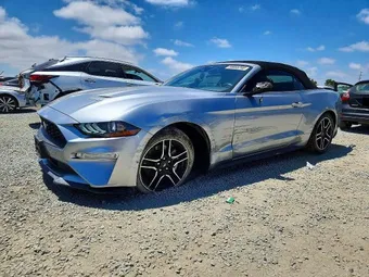 2021 Ford Mustang 1FATP8UH2M5110246